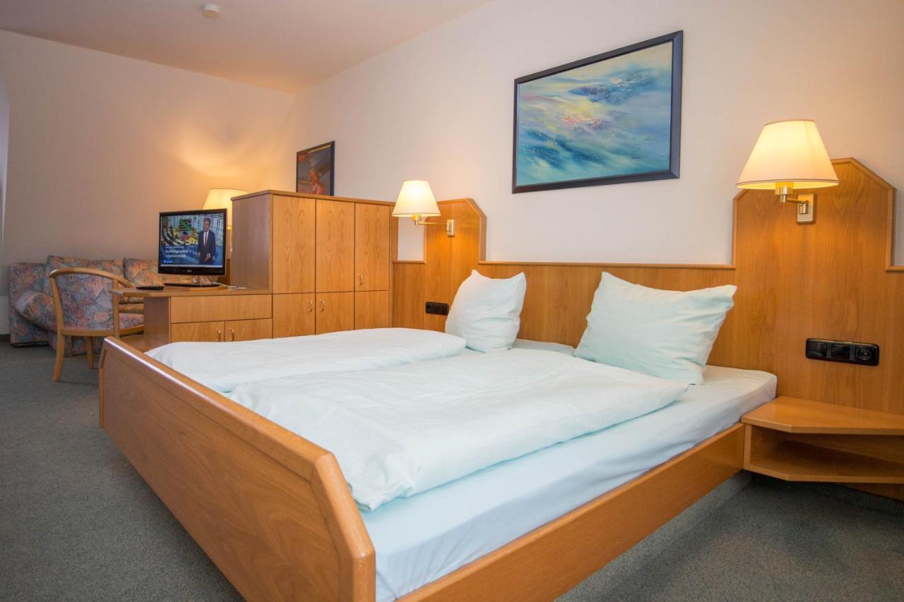 Ruser'S Hotel Schonberg in Holstein ภายนอก รูปภาพ