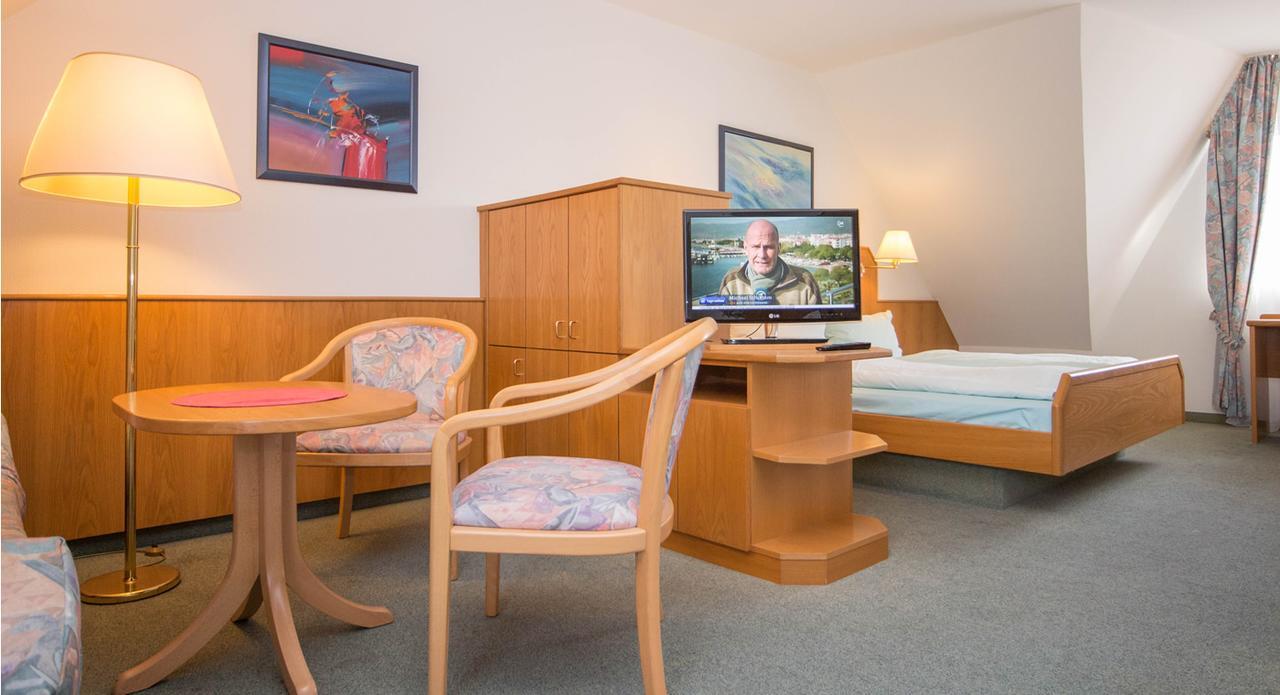Ruser'S Hotel Schonberg in Holstein ภายนอก รูปภาพ